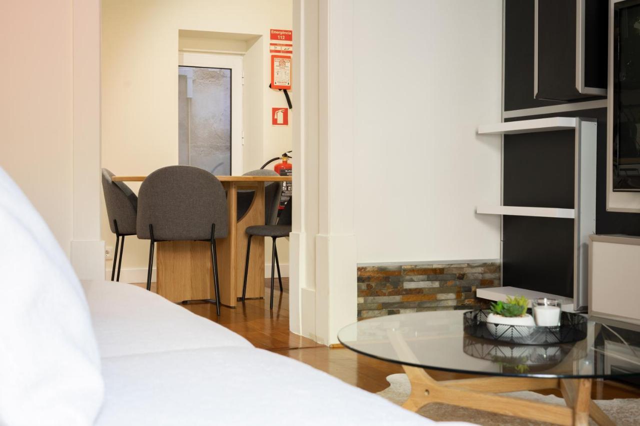 Charming In Historic House * Coimbra
